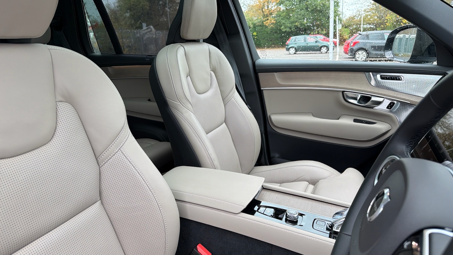 Used Volvo XC90 2025 for sale - 76653238: Photo 9