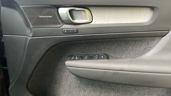 Used Volvo XC40 2024 for sale - 75407379: Photo 15