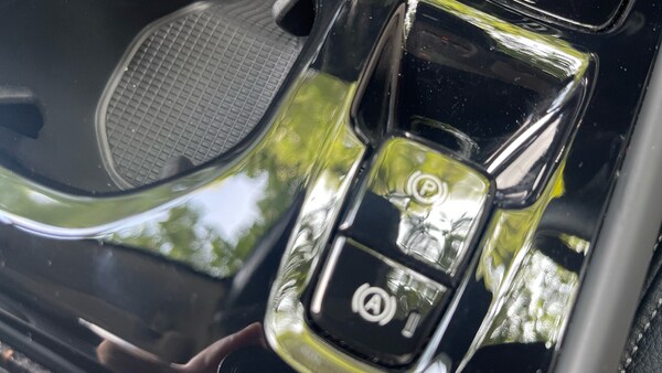 Used Volvo XC40 2024 for sale - 75407379: Photo 35