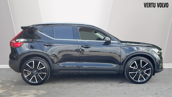 Used Volvo XC40 2024 for sale - 75407379: Photo 3