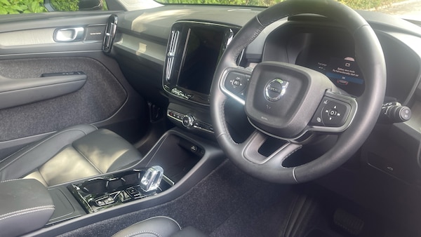 Used Volvo XC40 2024 for sale - 75407379: Photo 5