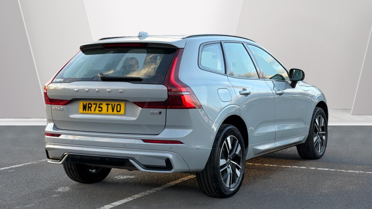 Used Volvo XC60 2025 for sale - 76835334: Photo 2