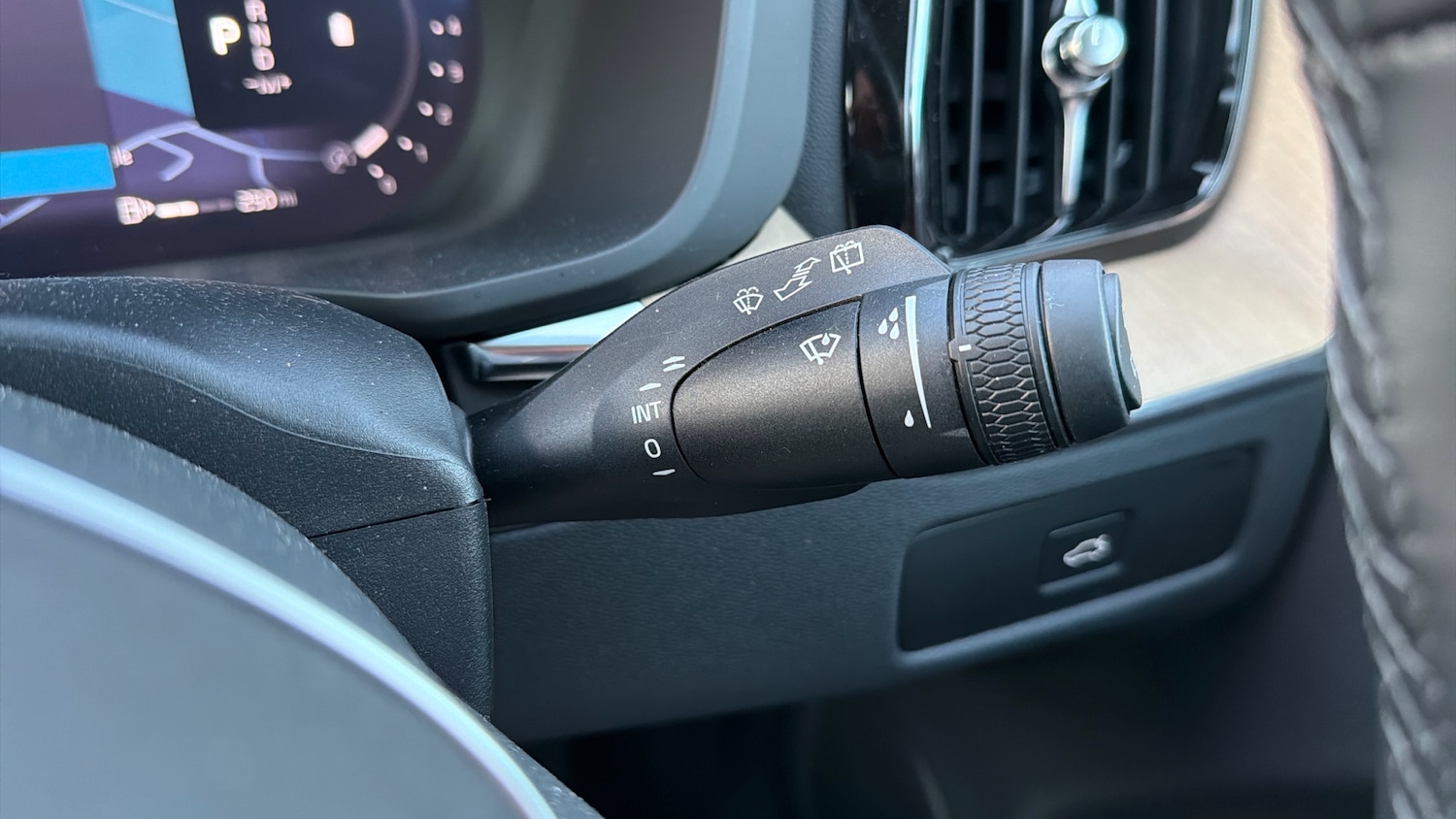 Used Volvo XC60 2025 for sale - 76835334: Photo 22