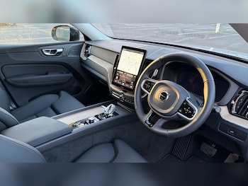 Used Volvo XC60 2025 for sale - 76835334: Photo