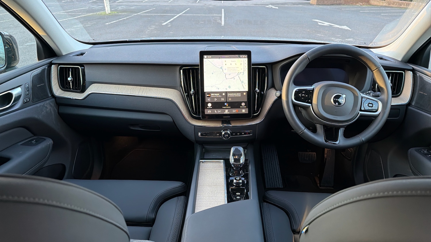 Used Volvo XC60 2025 for sale - 76835334: Photo 5