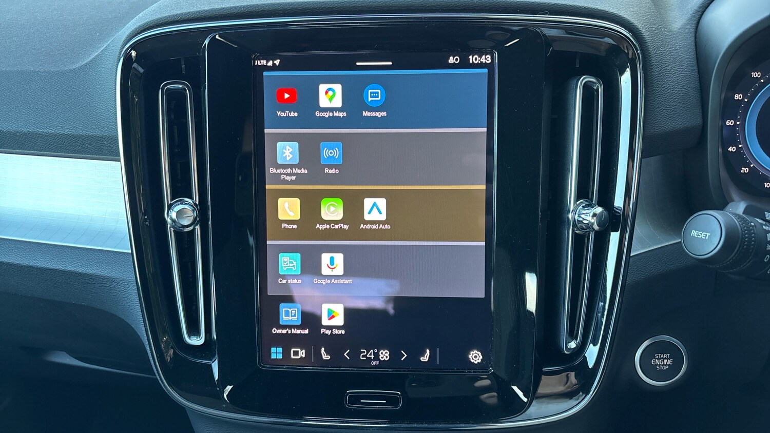 Used Volvo XC40 2025 for sale - 76653340: Photo 21