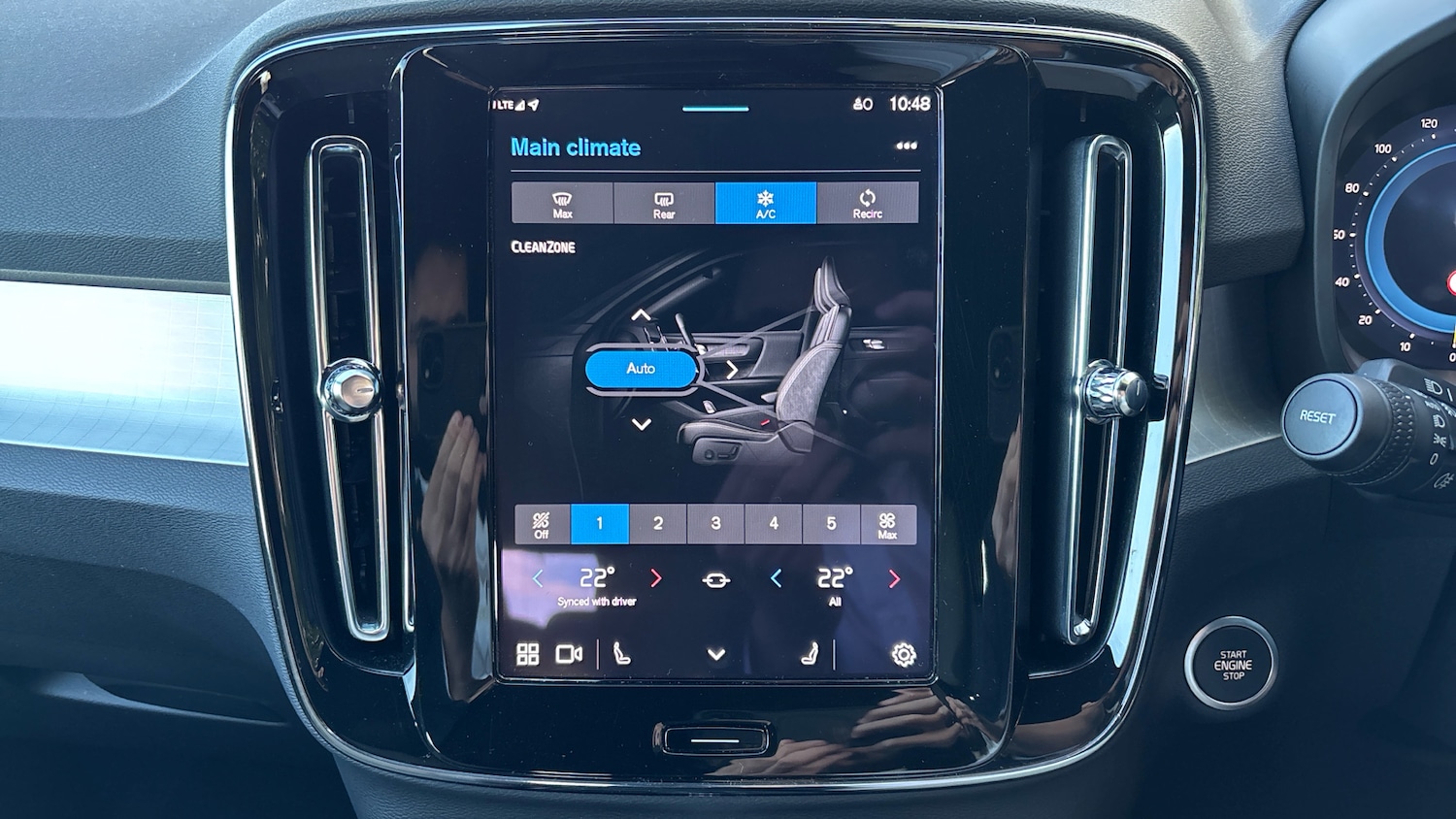 Used Volvo XC40 2025 for sale - 76653340: Photo 33