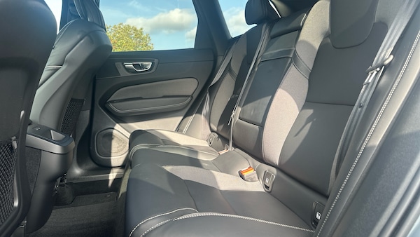 Used Volvo XC60 2021 for sale - 76045354: Photo 10