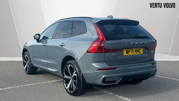 Used Volvo XC60 2021 for sale - 76045354: Photo 2