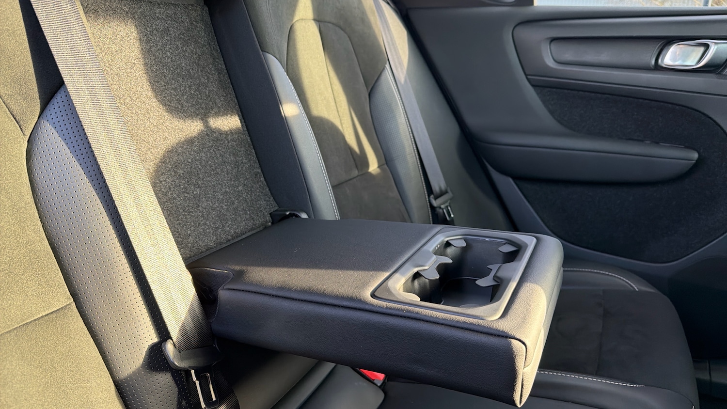 Used Volvo XC40 2019 for sale - 77079432: Photo 30