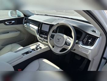 Used Volvo XC60 2022 for sale - 78846310: Photo