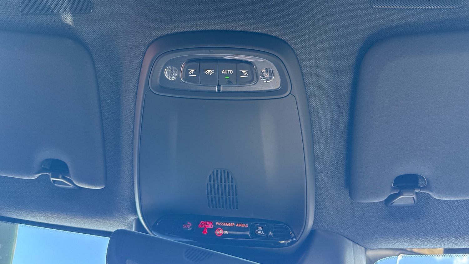 Used Volvo XC40 2021 for sale - 77935127: Photo 25