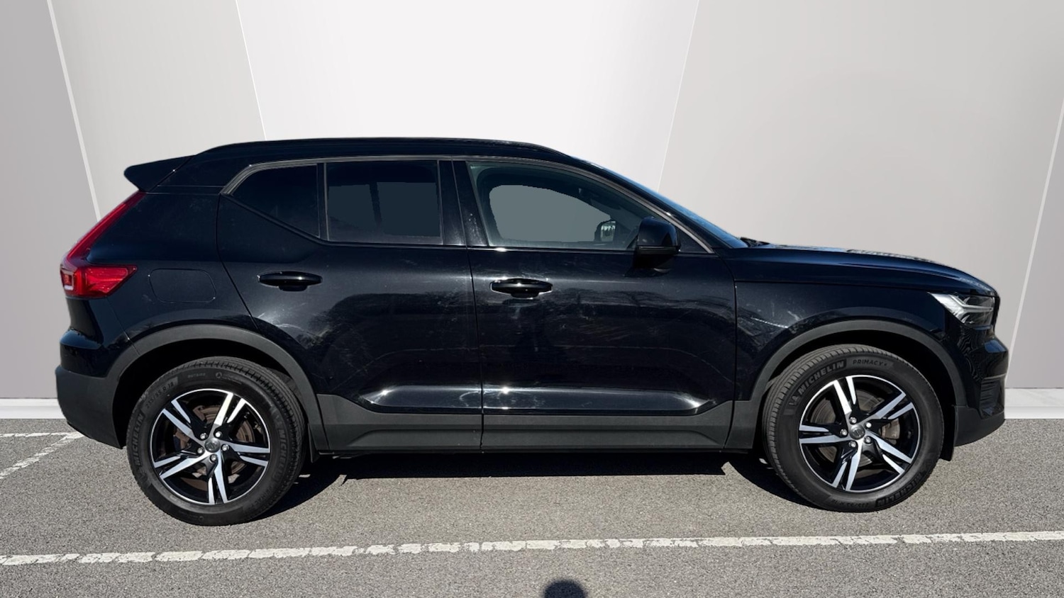 Used Volvo XC40 2021 for sale - 77935127: Photo 3