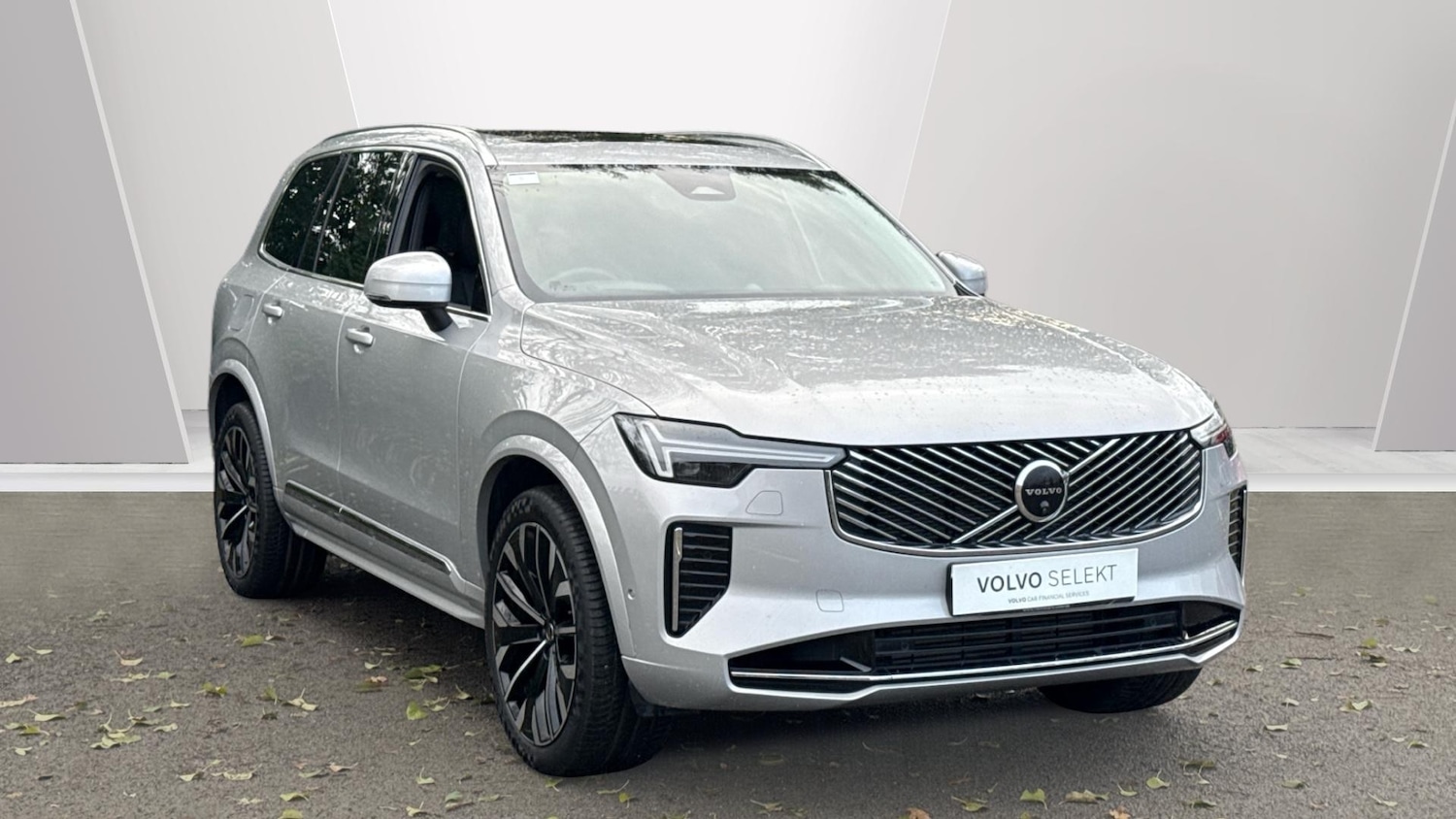 Used Volvo XC90 2025 for sale - 76896796: Photo 1