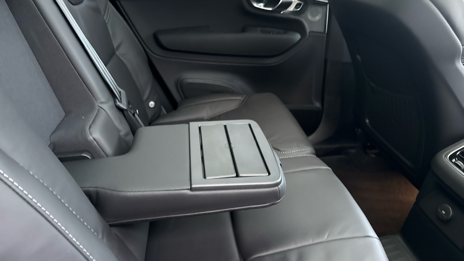 Used Volvo XC90 2025 for sale - 76896796: Photo 34