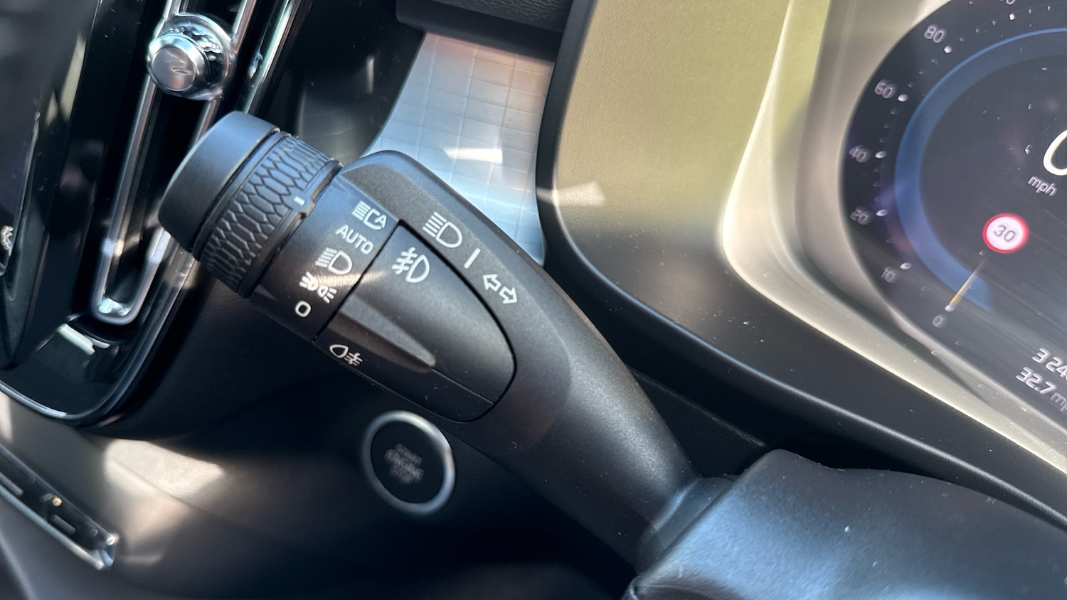 Used Volvo XC40 2024 for sale - 77435607: Photo 18