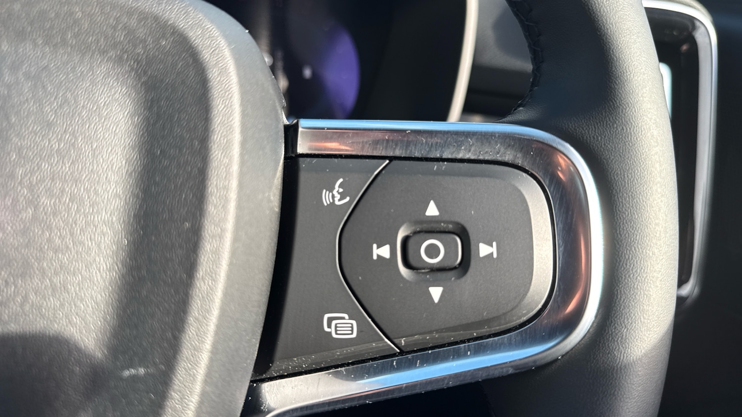 Used Volvo XC40 2024 for sale - 77435607: Photo 20