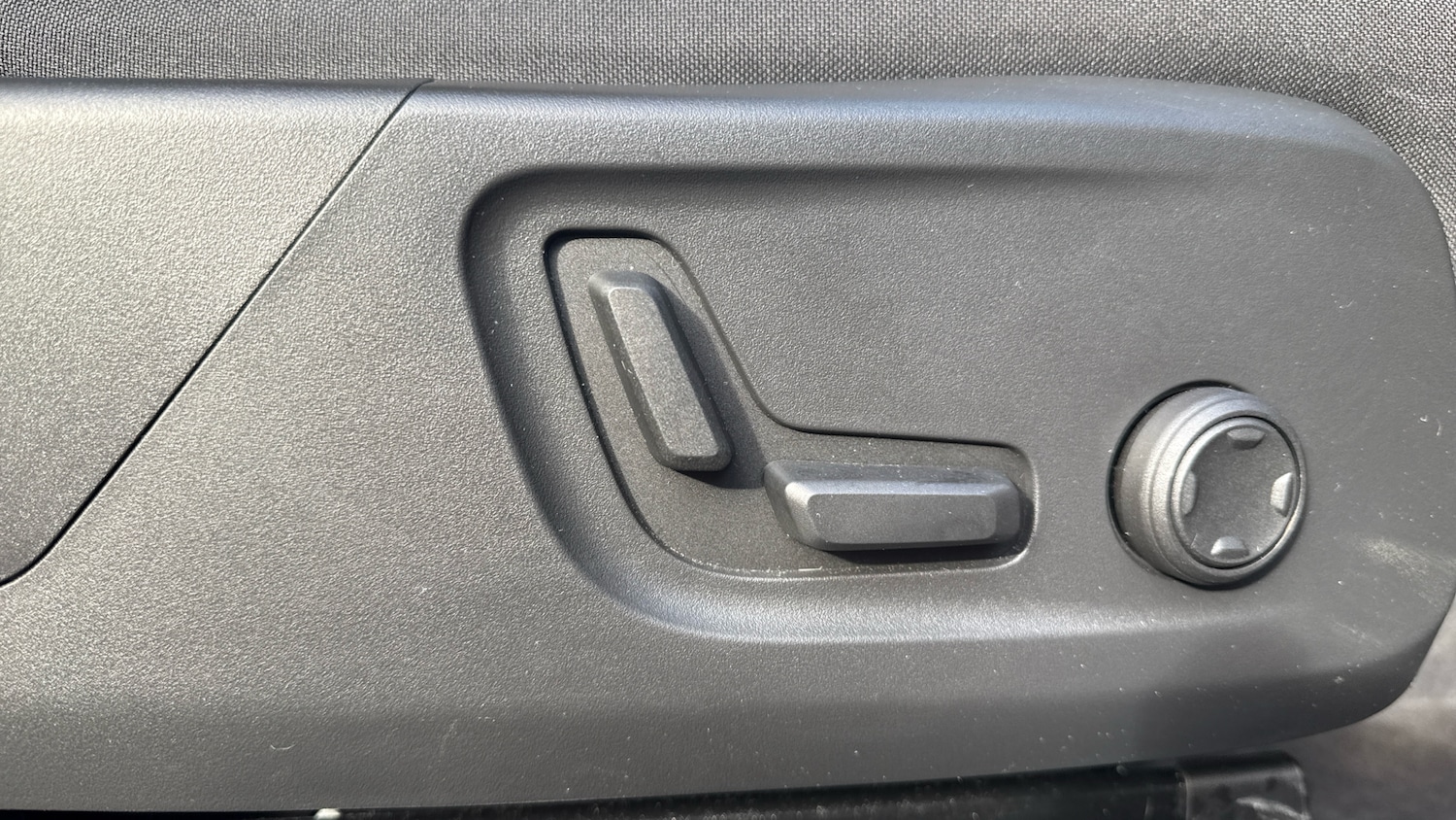 Used Volvo XC40 2024 for sale - 77435607: Photo 28