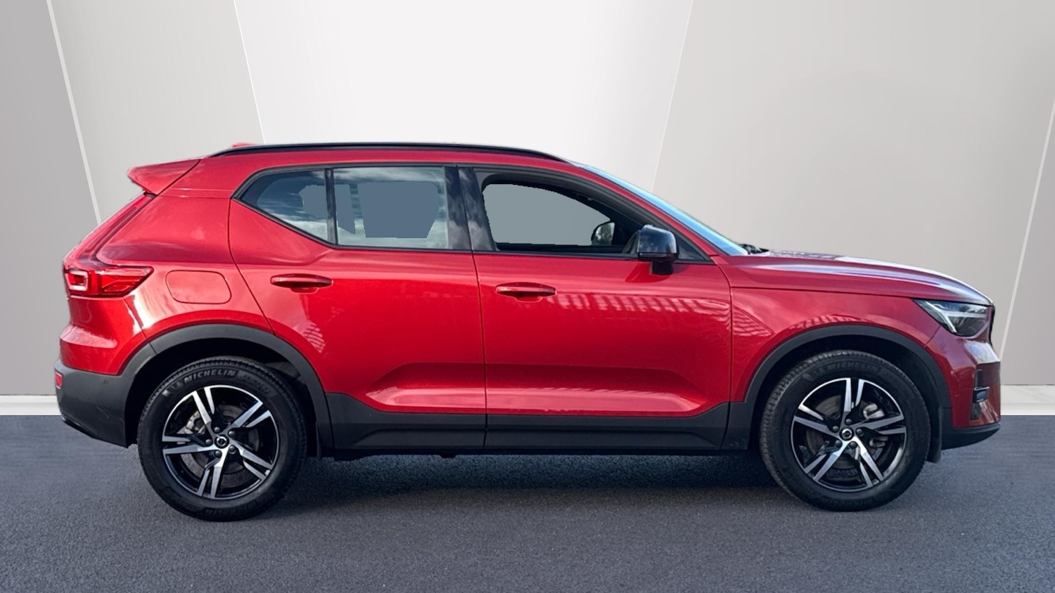 Used Volvo XC40 2024 for sale - 77435607: Photo 3