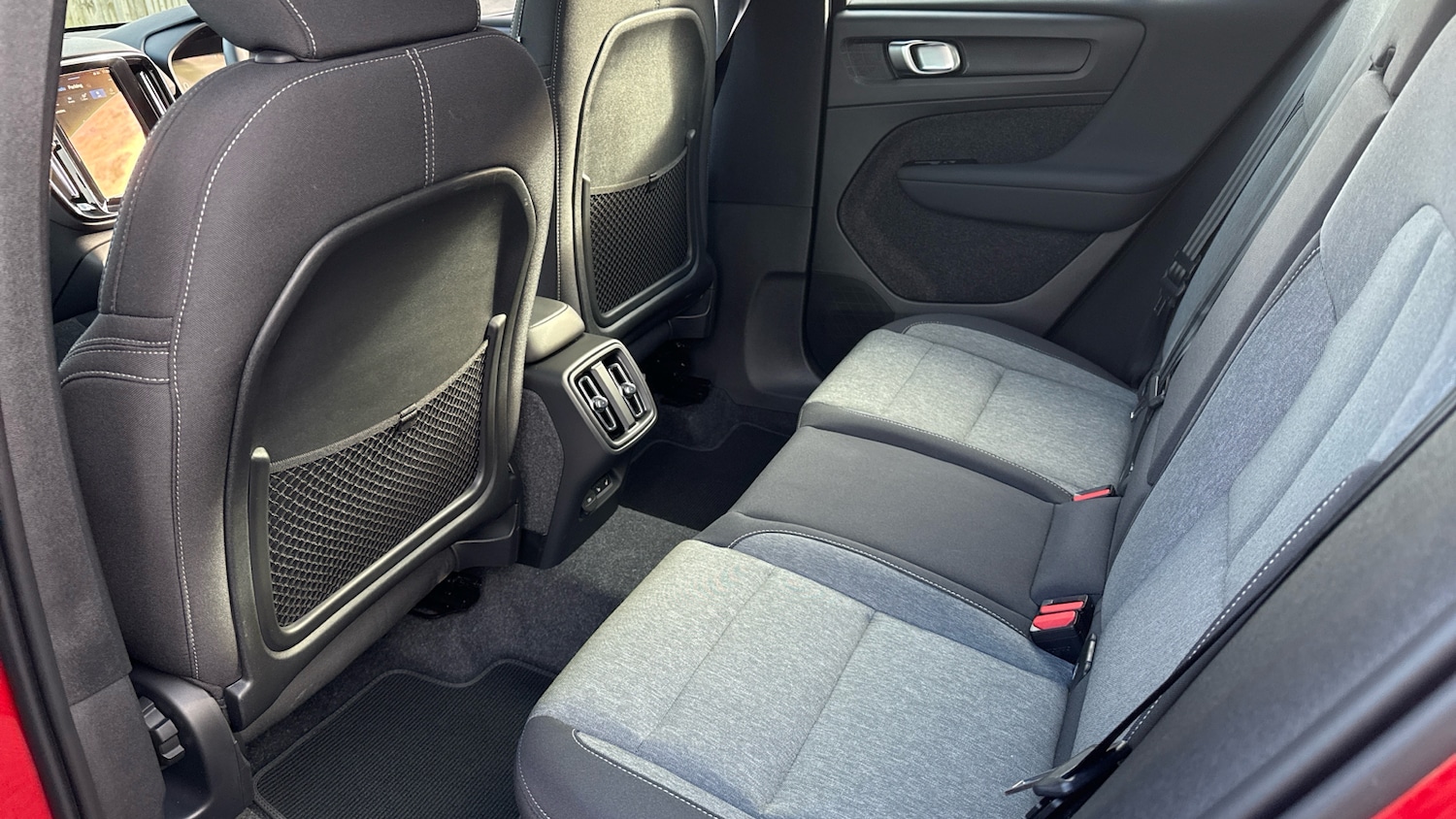 Used Volvo XC40 2024 for sale - 77435607: Photo 31