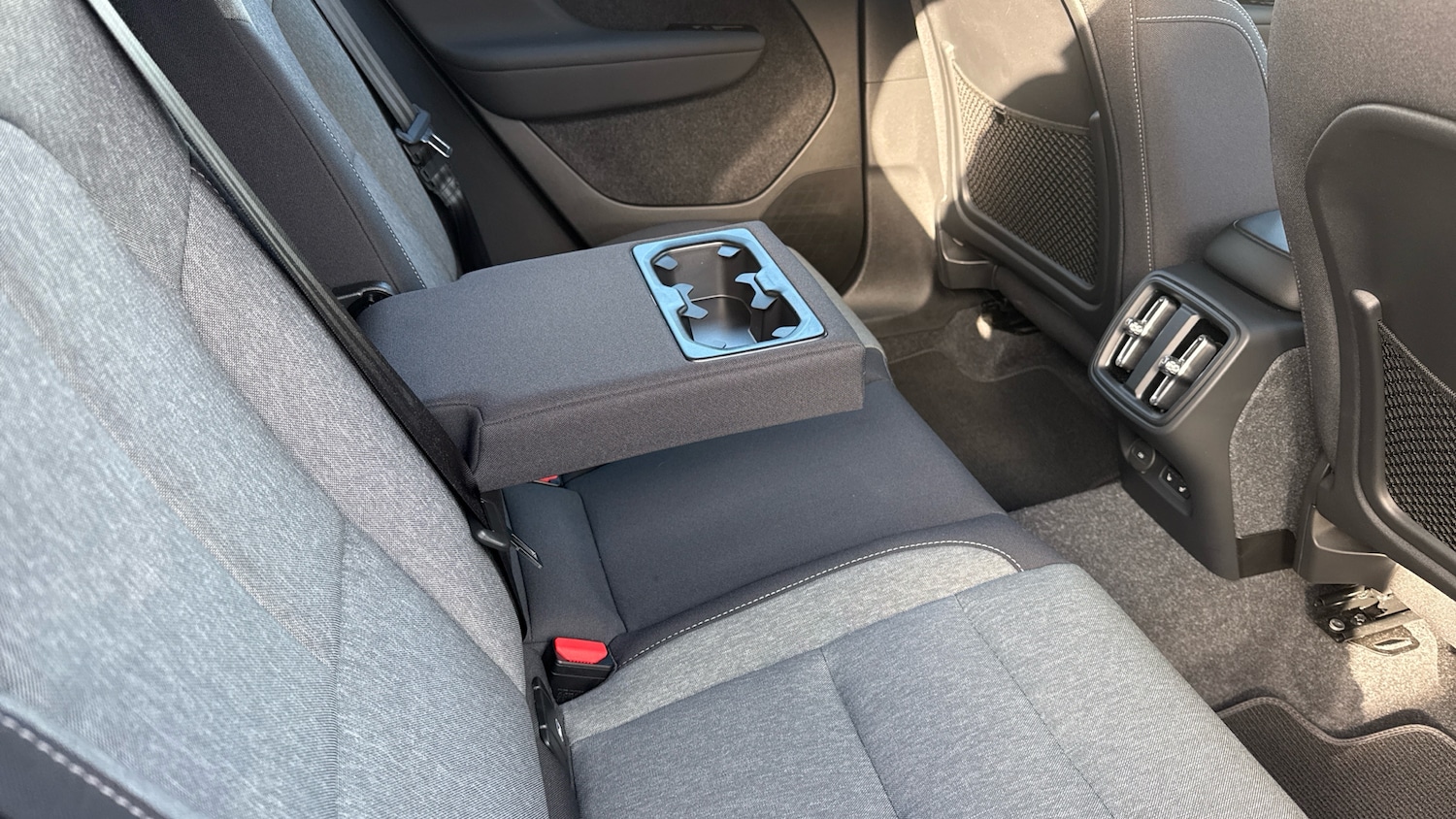 Used Volvo XC40 2024 for sale - 77435607: Photo 32