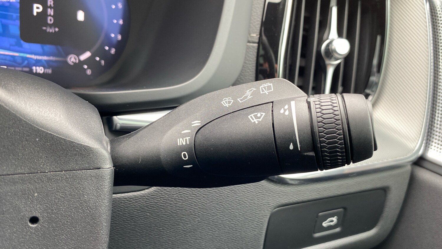 Used Volvo XC60 2025 for sale - 78094942: Photo 23