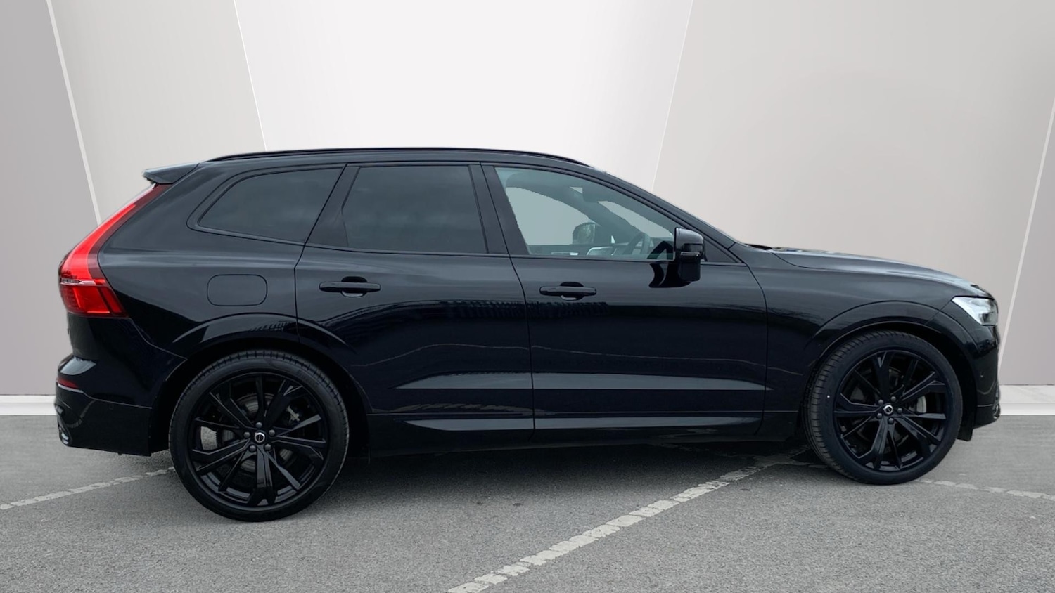 Used Volvo XC60 2025 for sale - 78094942: Photo 3