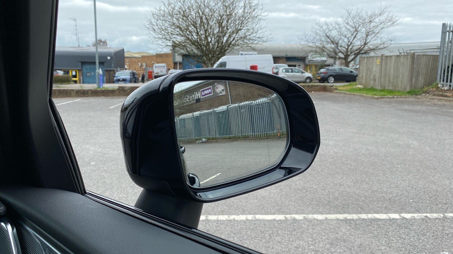 Used Volvo XC60 2025 for sale - 78094942: Photo 32