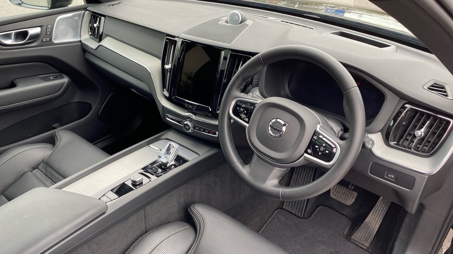 Used Volvo XC60 2025 for sale - 78094942: Photo 4