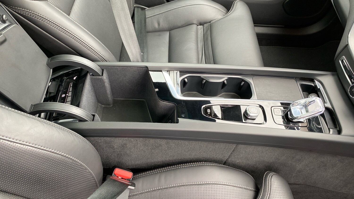 Used Volvo XC60 2025 for sale - 78094942: Photo 40