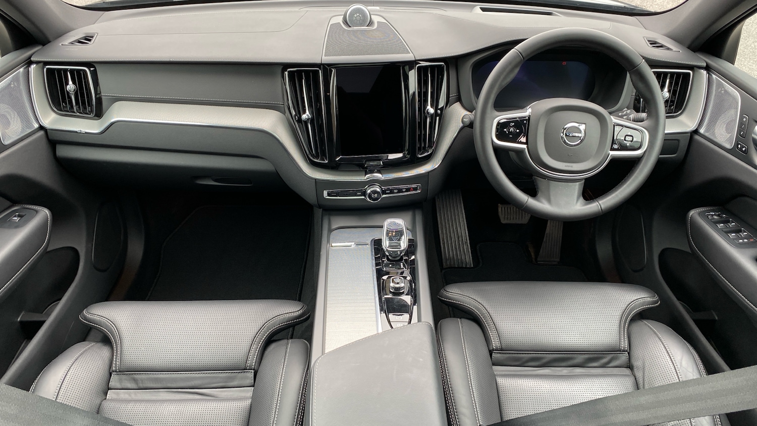 Used Volvo XC60 2025 for sale - 78094942: Photo 5