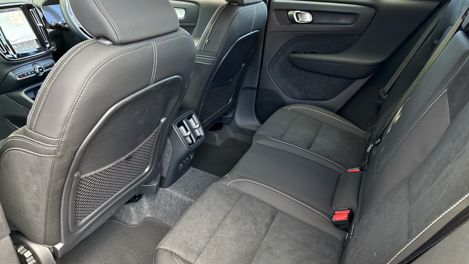 Used Volvo XC40 2025 for sale - 76835359: Photo 10