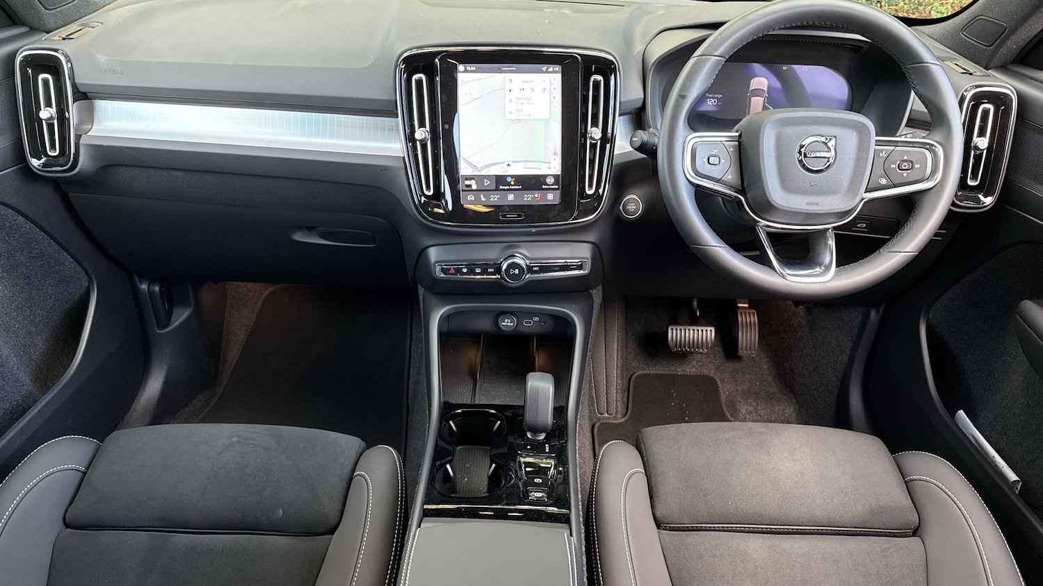 Used Volvo XC40 2025 for sale - 76835359: Photo 20