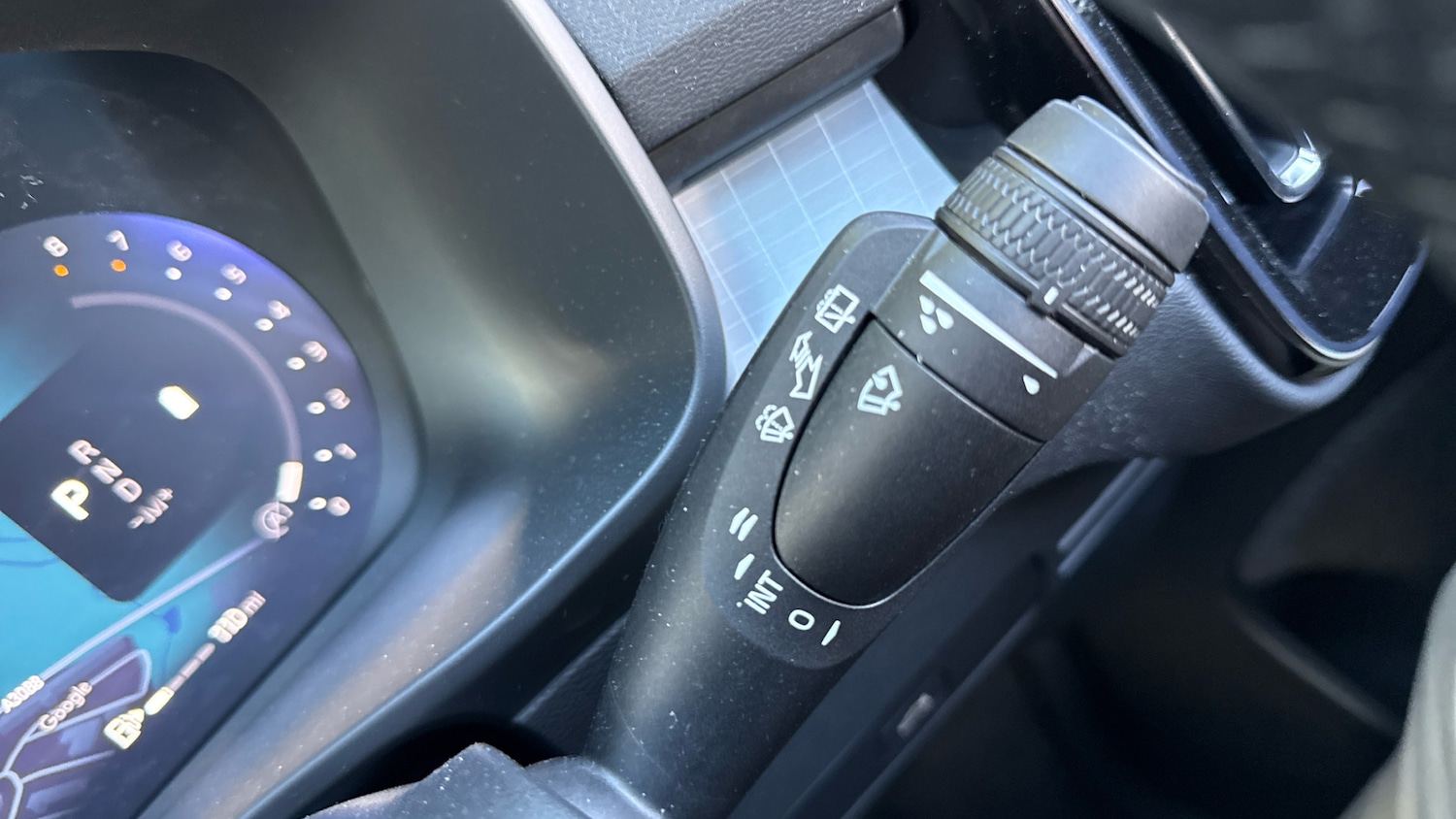 Used Volvo XC40 2025 for sale - 76835359: Photo 25