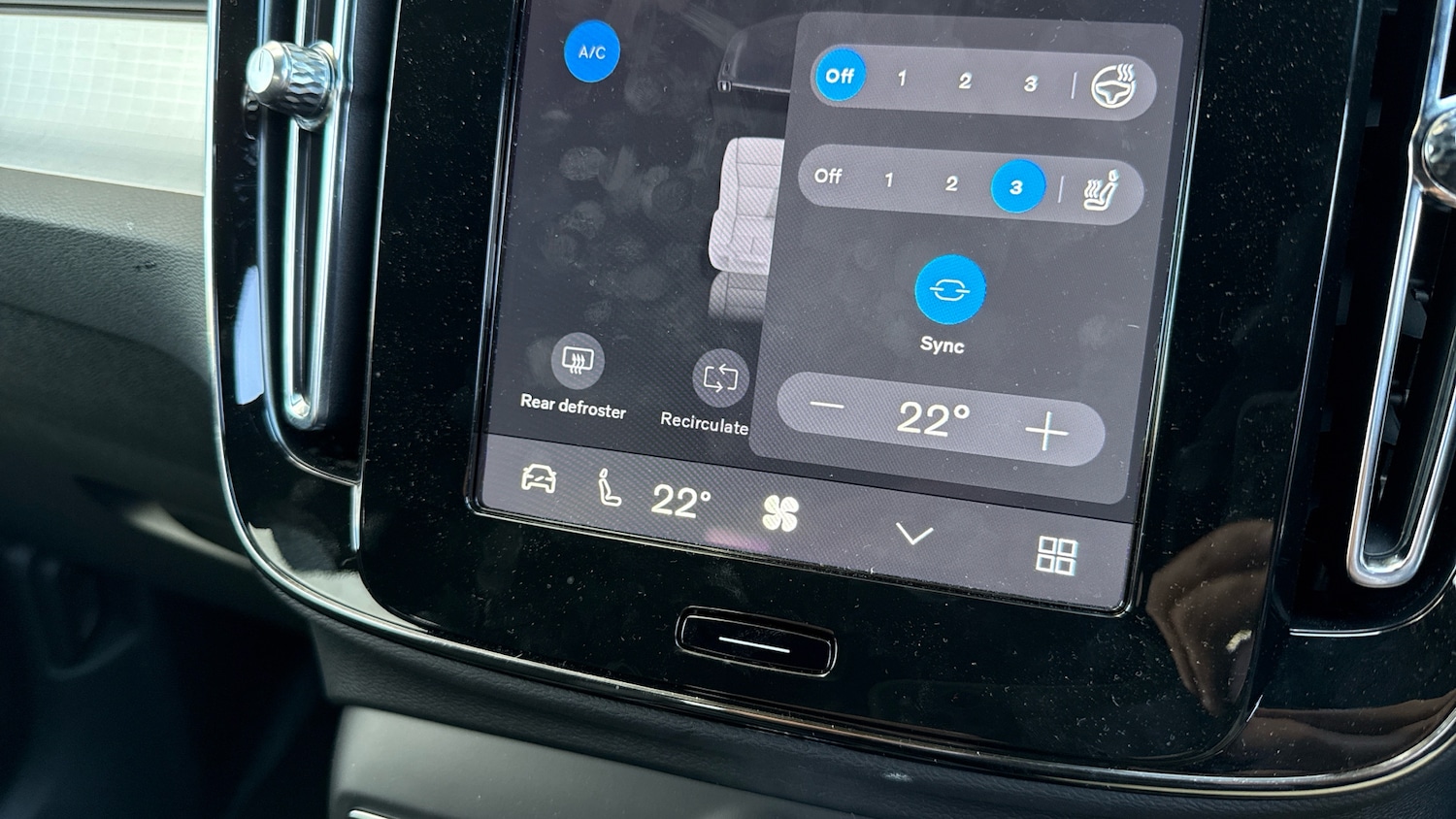 Used Volvo XC40 2025 for sale - 76835359: Photo 42