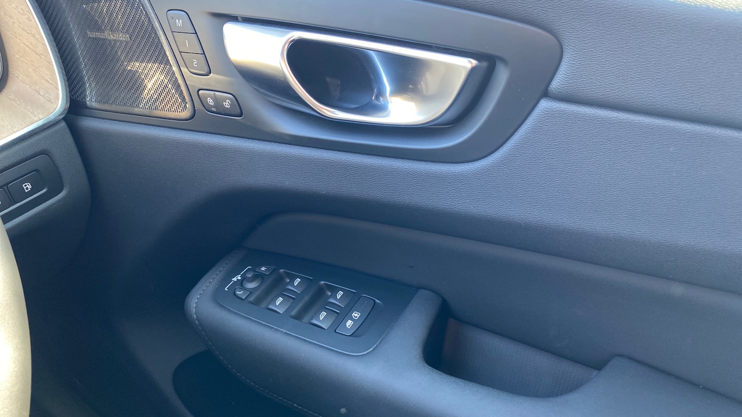 Used Volvo XC60 2025 for sale - 77984761: Photo 15