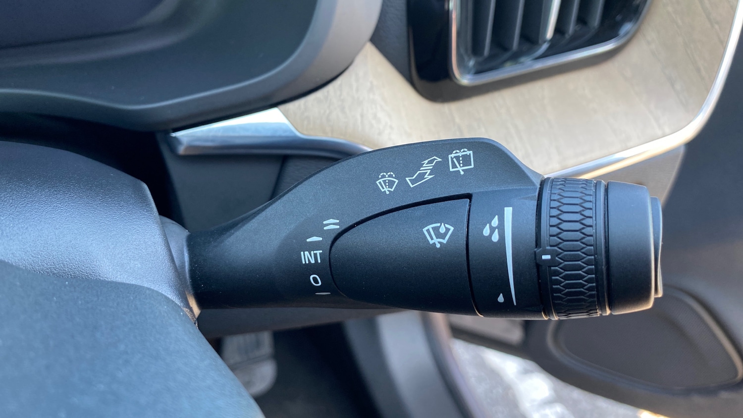 Used Volvo XC60 2025 for sale - 77984761: Photo 24