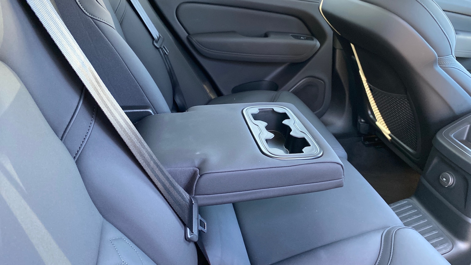 Used Volvo XC60 2025 for sale - 77984761: Photo 25