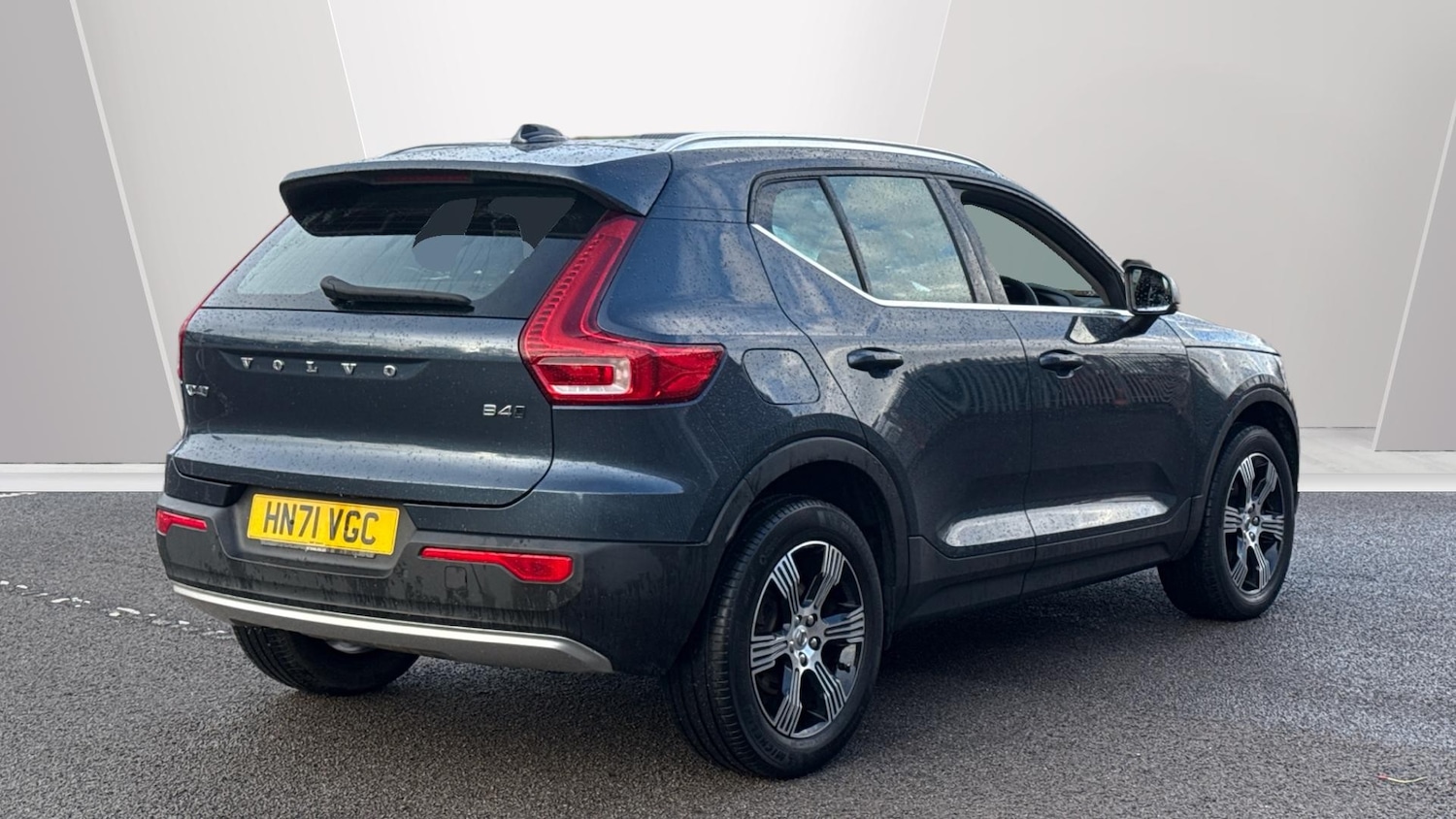Used Volvo XC40 2021 for sale - 77579456: Photo 2