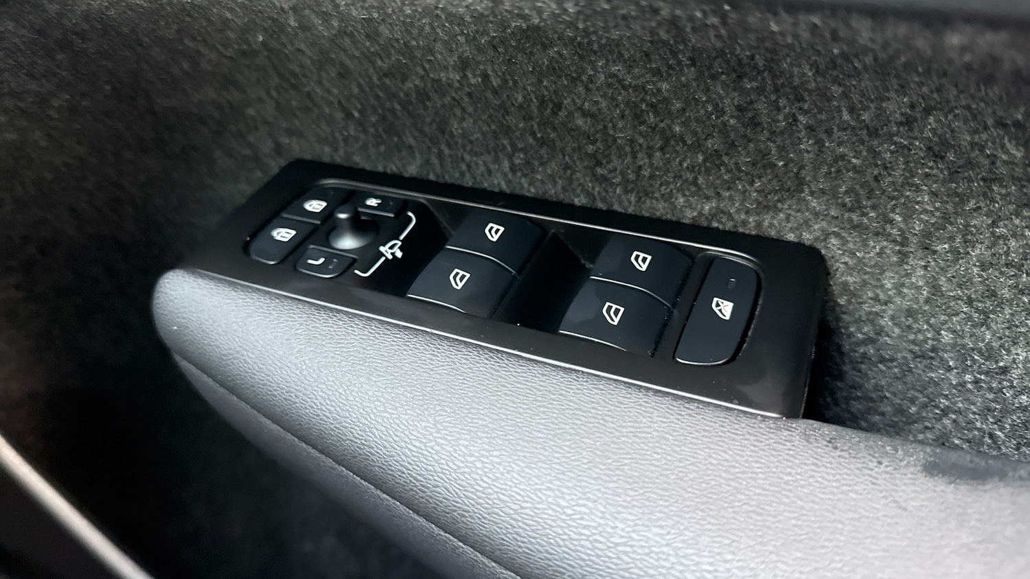 Used Volvo XC40 2021 for sale - 77579456: Photo 23