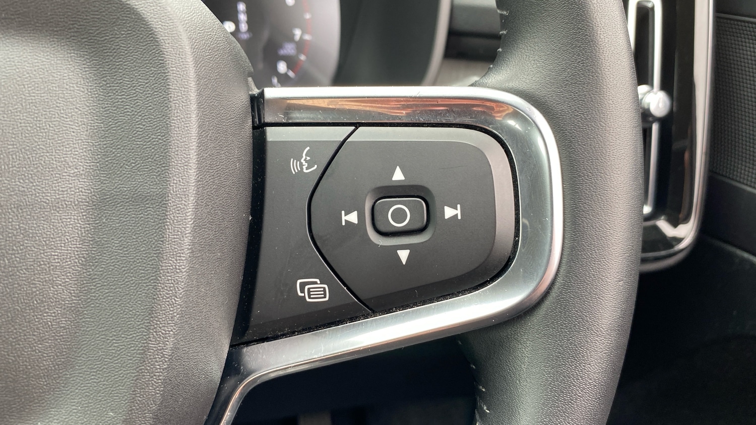 Used Volvo XC40 2020 for sale - 78107263: Photo 26