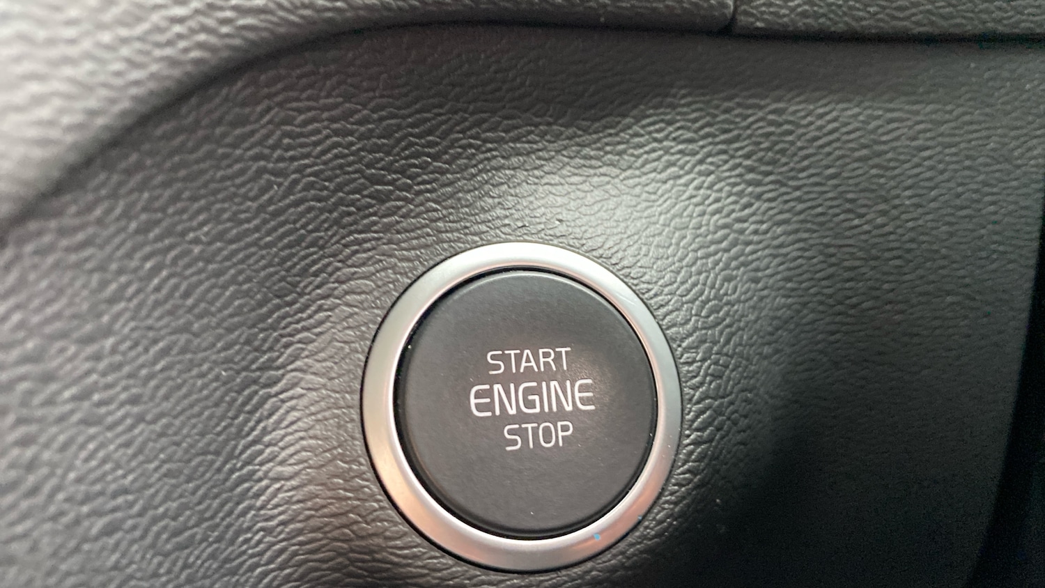 Used Volvo XC40 2020 for sale - 78107263: Photo 31