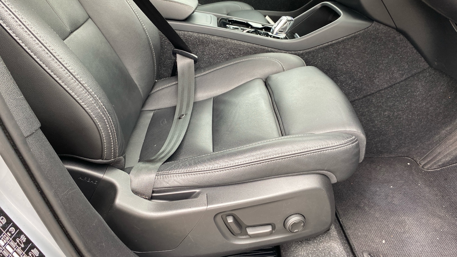 Used Volvo XC40 2020 for sale - 78107263: Photo 34