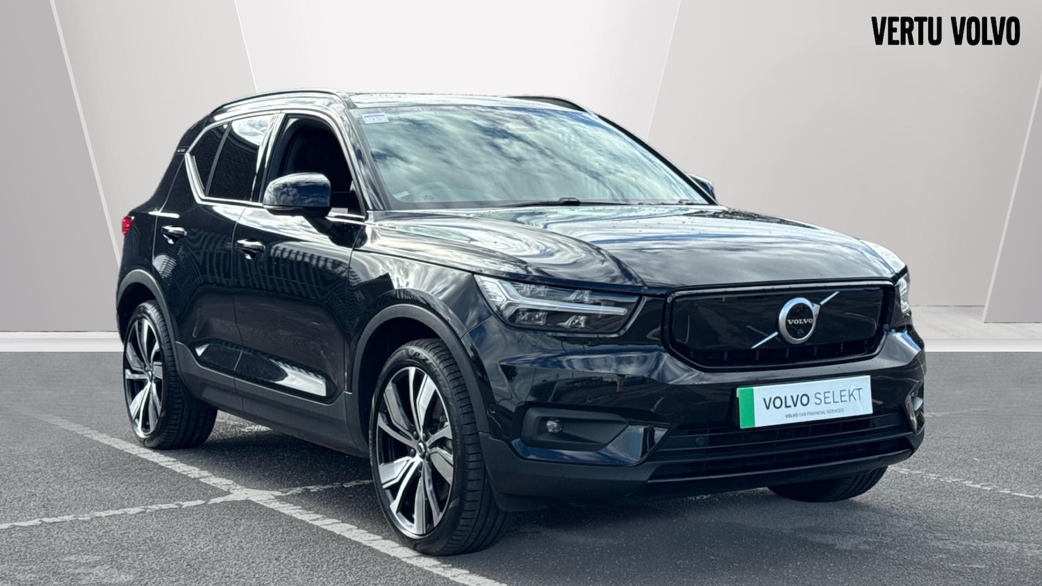 Used Volvo XC40 2022 for sale - 75982346: Photo 1