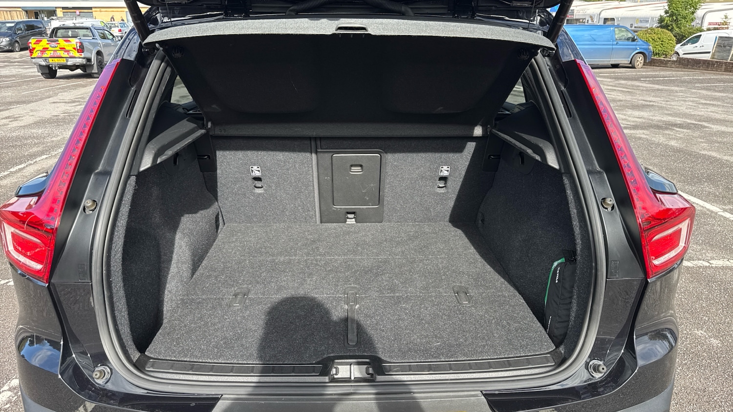 Used Volvo XC40 2022 for sale - 75982346: Photo 17
