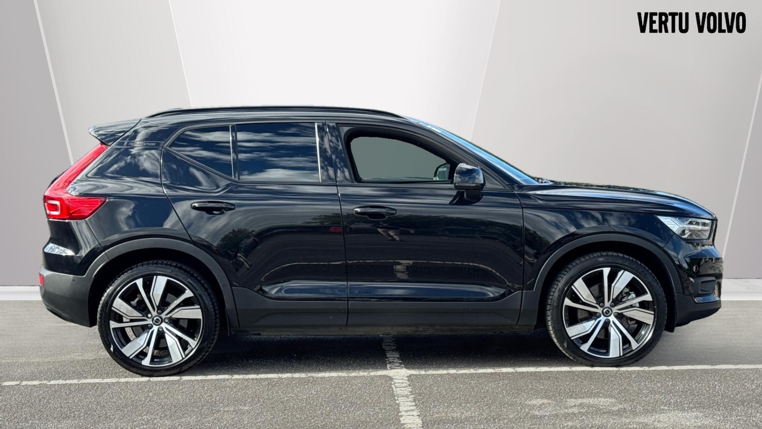 Used Volvo XC40 2022 for sale - 75982346: Photo 3