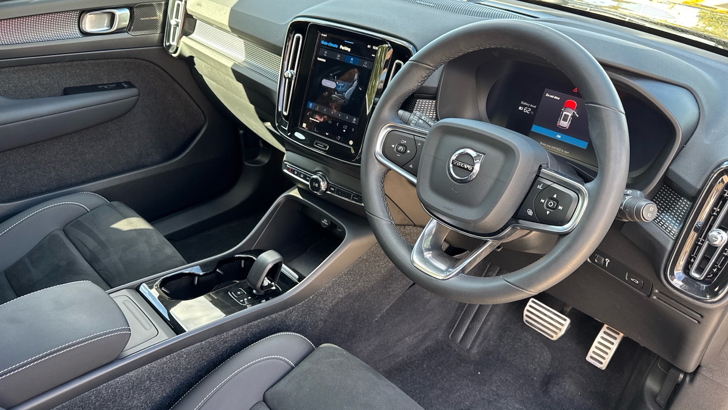 Used Volvo XC40 2022 for sale - 75982346: Photo 5