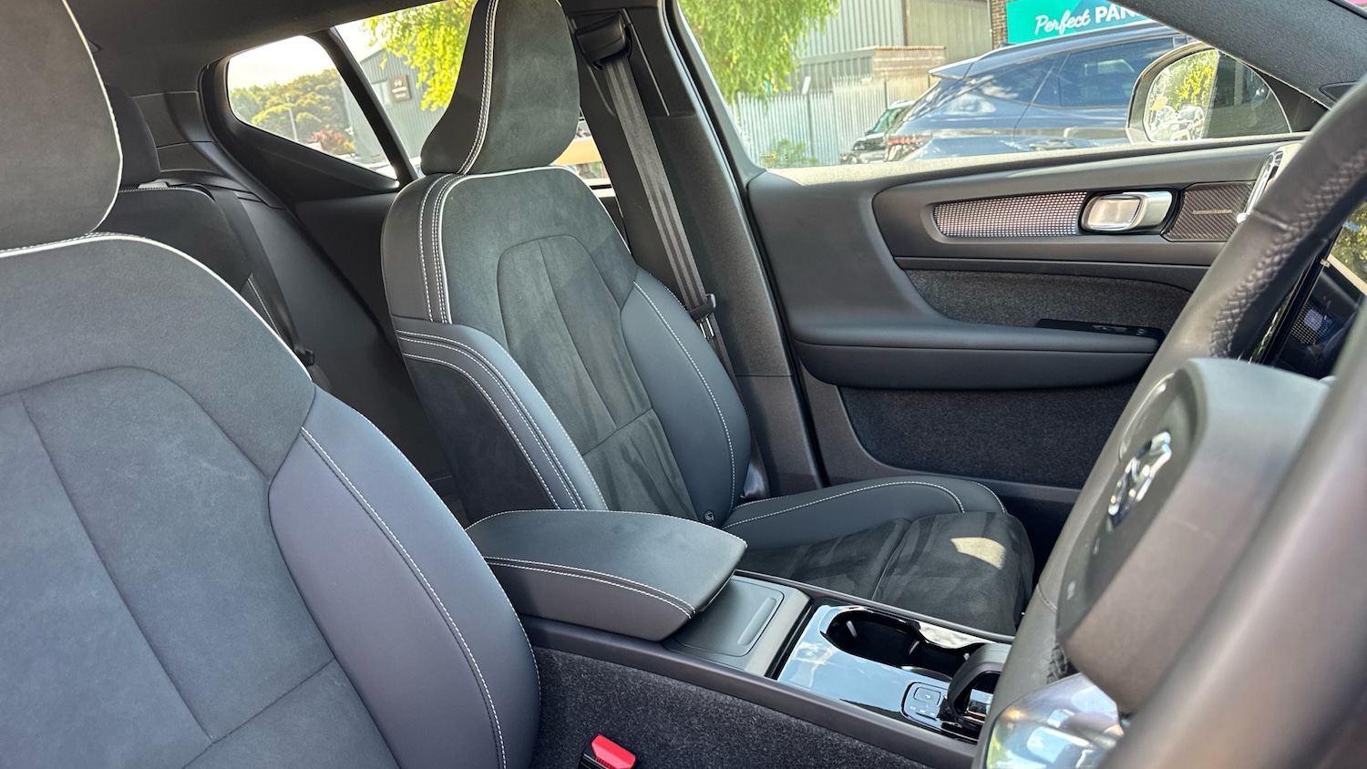 Used Volvo XC40 2022 for sale - 75982346: Photo 9