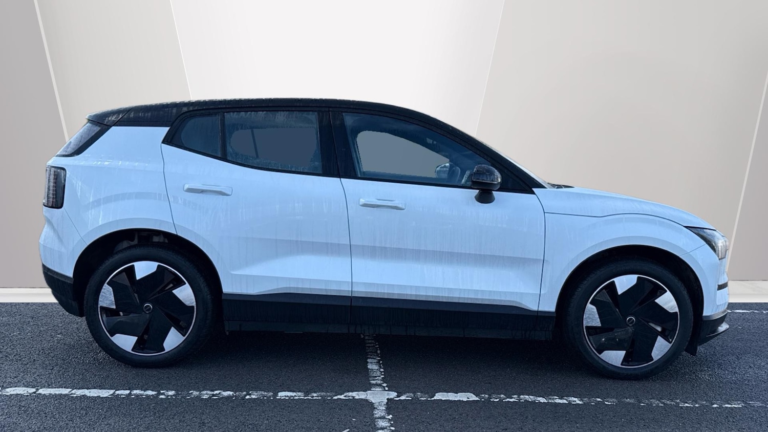 Used Volvo EX30 2025 for sale - 77404469: Photo 3