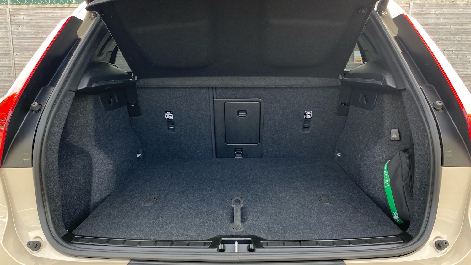 Used Volvo XC40 2025 for sale - 76653326: Photo 17